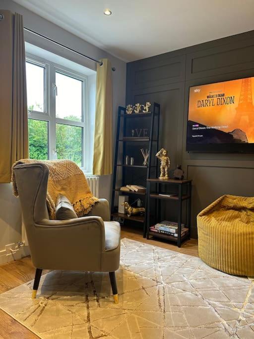Two Bed Home In Портисхед Экстерьер фото